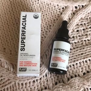 Organic oil moisturizer